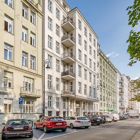 Apartamento Metro Politechnika Superior By Bookinghost *