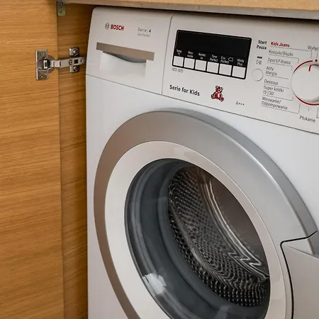 Metro Politechnika Superior By Bookinghost شقة